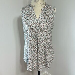 Gaharu, women’s Medium sleeveless blouse, floral print